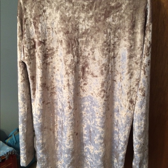 velvet top - Picture 3 of 3